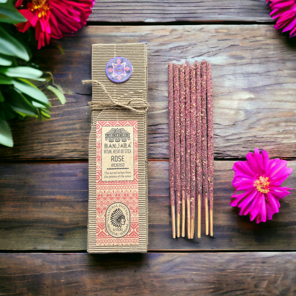 Rosa varilla de resina, incienso en formato elongado con aroma floral suave - amor, calma y claridad mental
