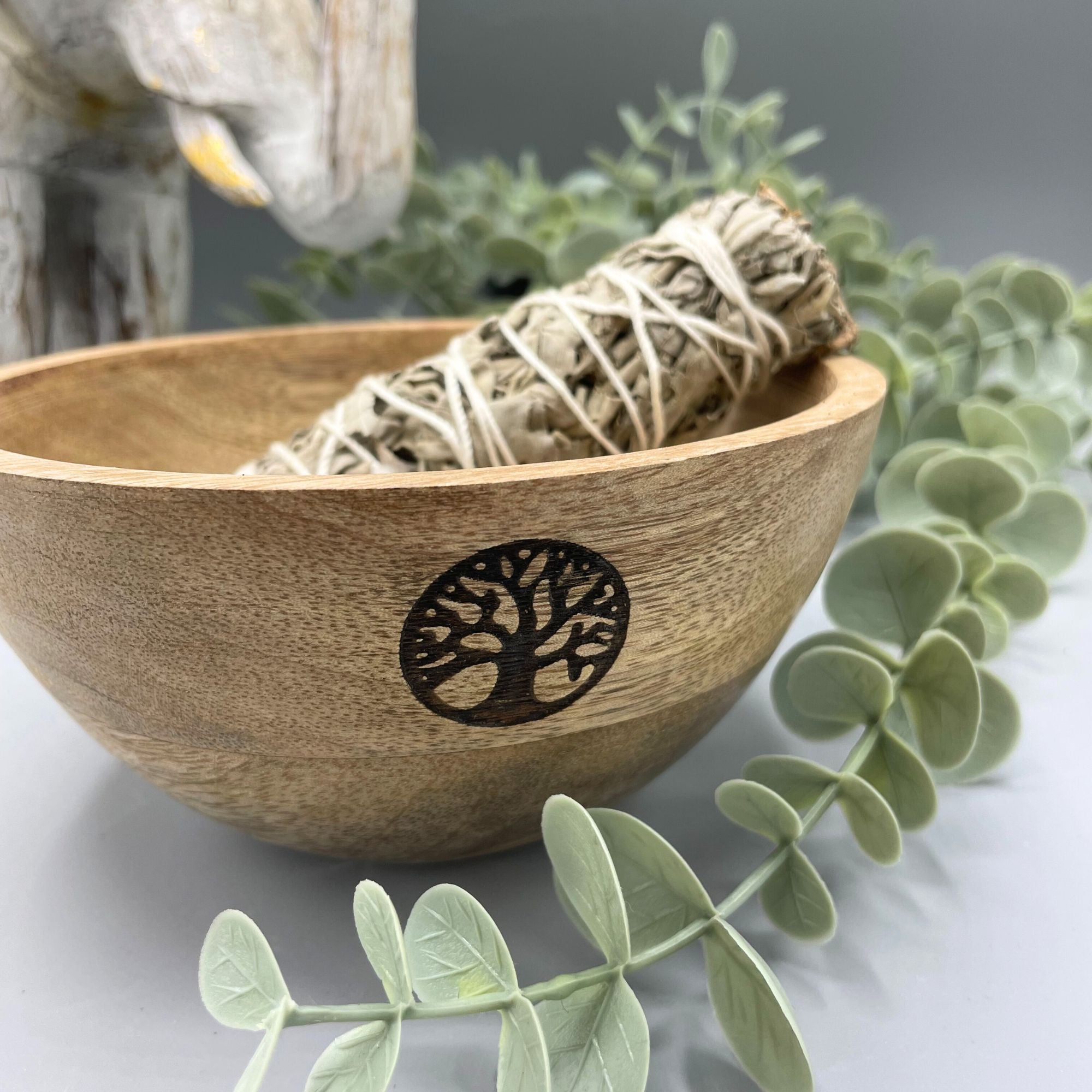 Cuenco de Madera para Ofrendas - Árbol de la Vida tallado, 13x7cm, madera natural - circular - fomenta enraizamiento