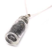 Collar de ónix negro embotellado: gemas en botella de vidrio transparente con tapón, cadena de 50 cm - protección y fortaleza