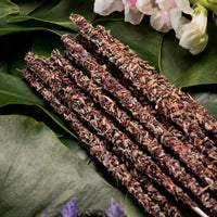 Incienso botánico en varilla, color claro, lavanda y rosas, 100% natural - purificación y armonización del espacio