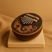 Kalimba de Coco Antiguo, piano de pulgar en cáscara de coco natural pulida, compacto, tines metálicos - favorece relajación.