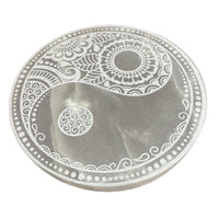 Placa de selenita circular 18 cm, translúcida, grabado Yin-Yang con mandalas; ideal para recargar cristales - equilibrio