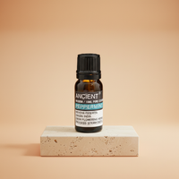 Aceite esencial de menta en botella de vidrio de 10 ml, color ámbar - estimula la mente y alivia la fatiga.