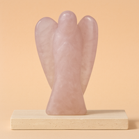 Ángel de Cristal de Cuarzo Rosa, tallado a mano en cuarzo rosado, 3 cm x 2 cm, acabado pulido suave - amor y protección.