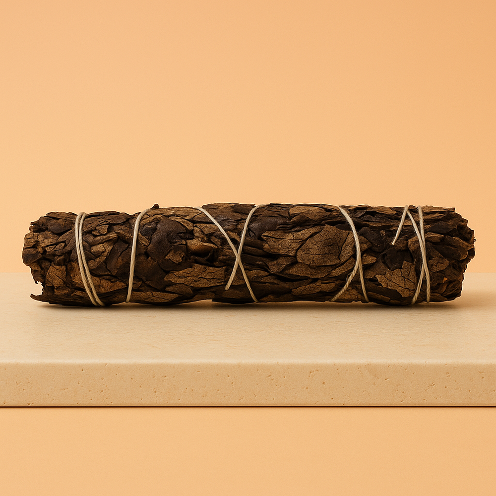 Atado de Salvia Negra, hierbas secas en cilindro alargado de 22,5 cm, marrón verdoso - purificación y protección