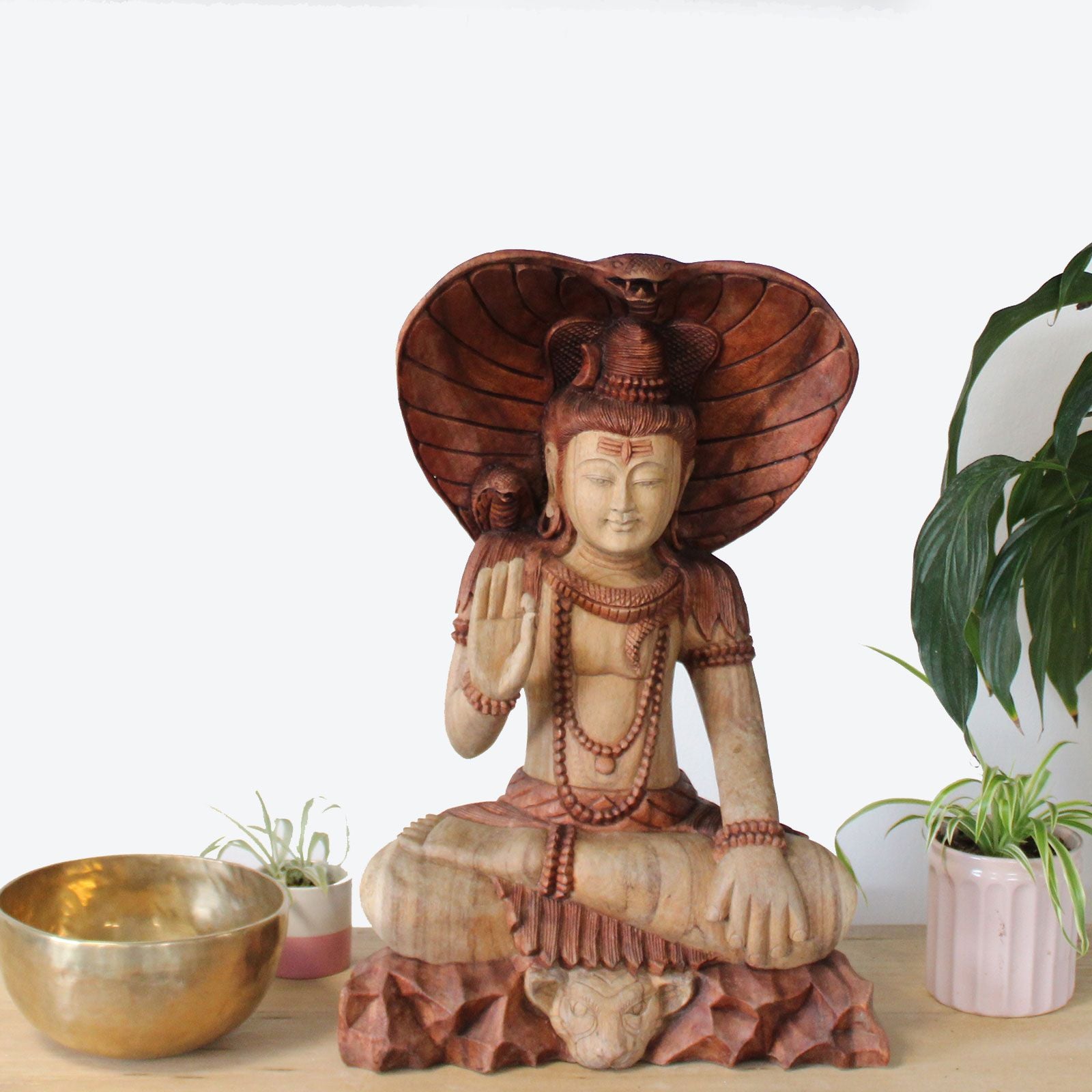 Shiva con Cobra: estatua de madera de 50 cm, cobra en cuello, acabado natural. - favorece un ambiente sereno y equilibrado.