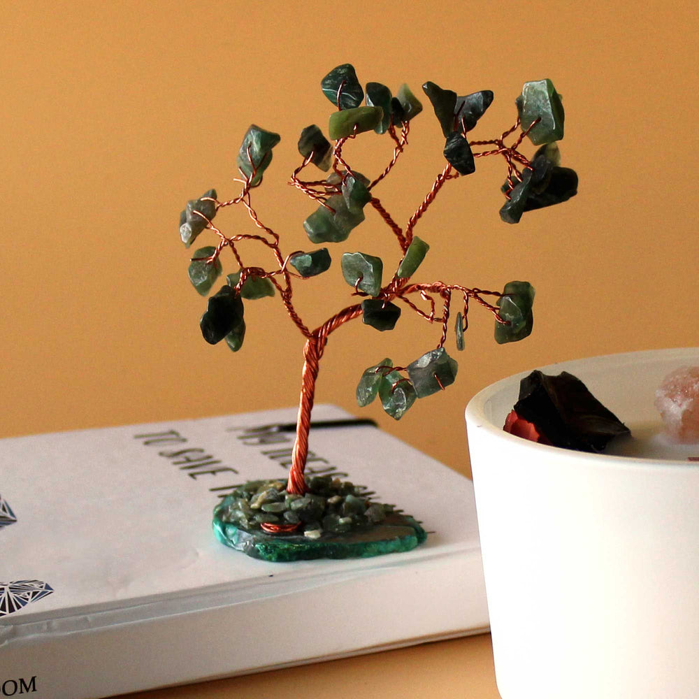Árbol de aventurina verde sobre base de ágata verde, 35 piedras - favorece la manifestación de deseos y armonía