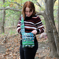 Mochila pequeña en Teal, tejido Jacquard, diseño compacto y ligero, textura única y estilo zen - favorece armonía energética