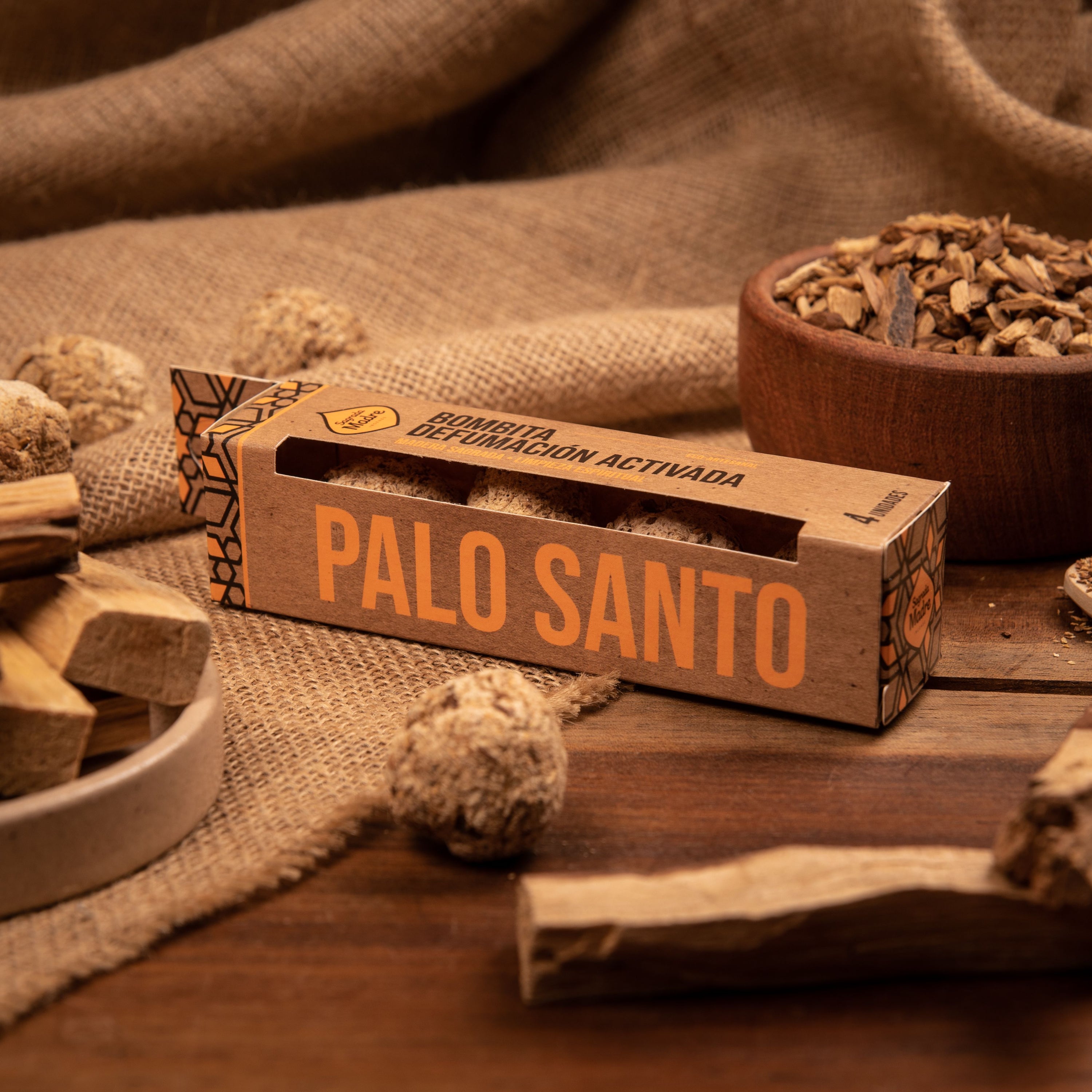 Palo Santo: Caja de 4 bombitas de defumación - esferas aromáticas para limpieza energética, purificación y equilibrio.