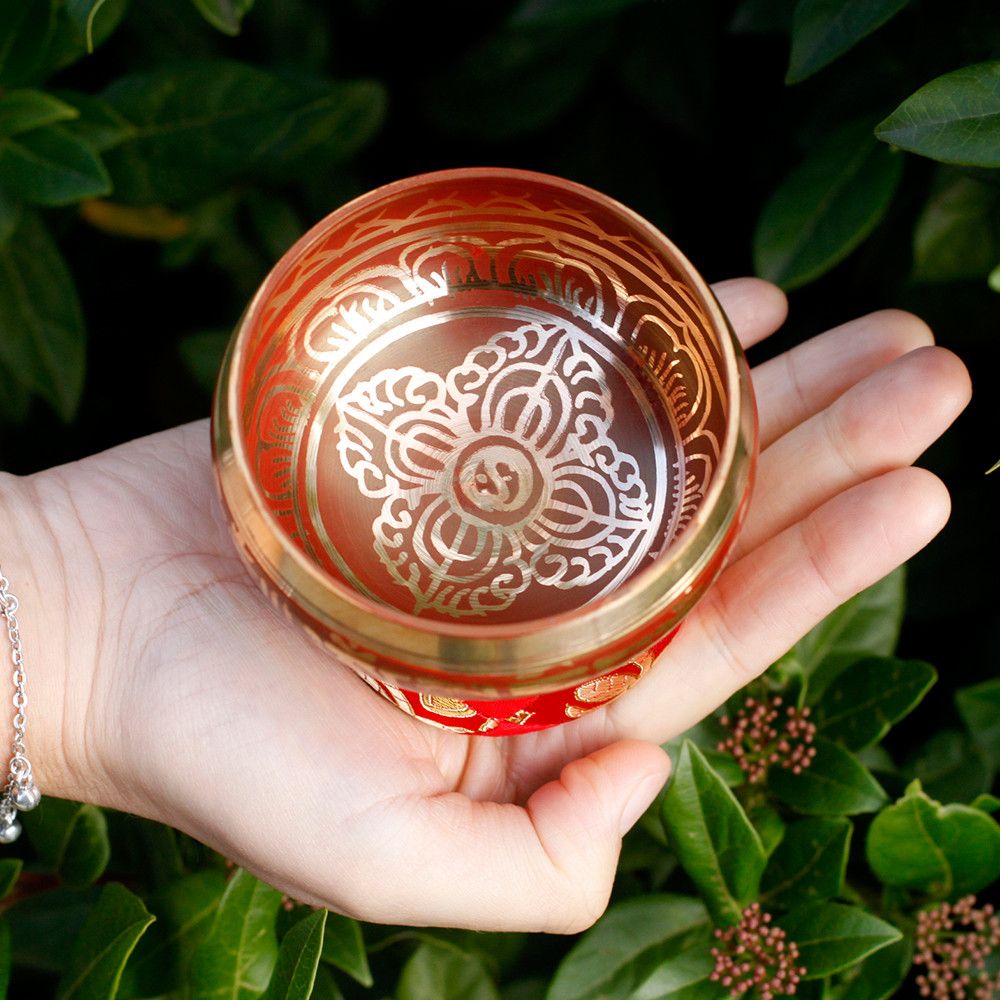 Cuenco tibetano rojo, set regalo mini, para uso en hogar y meditación - favorece armonía y bienestar.