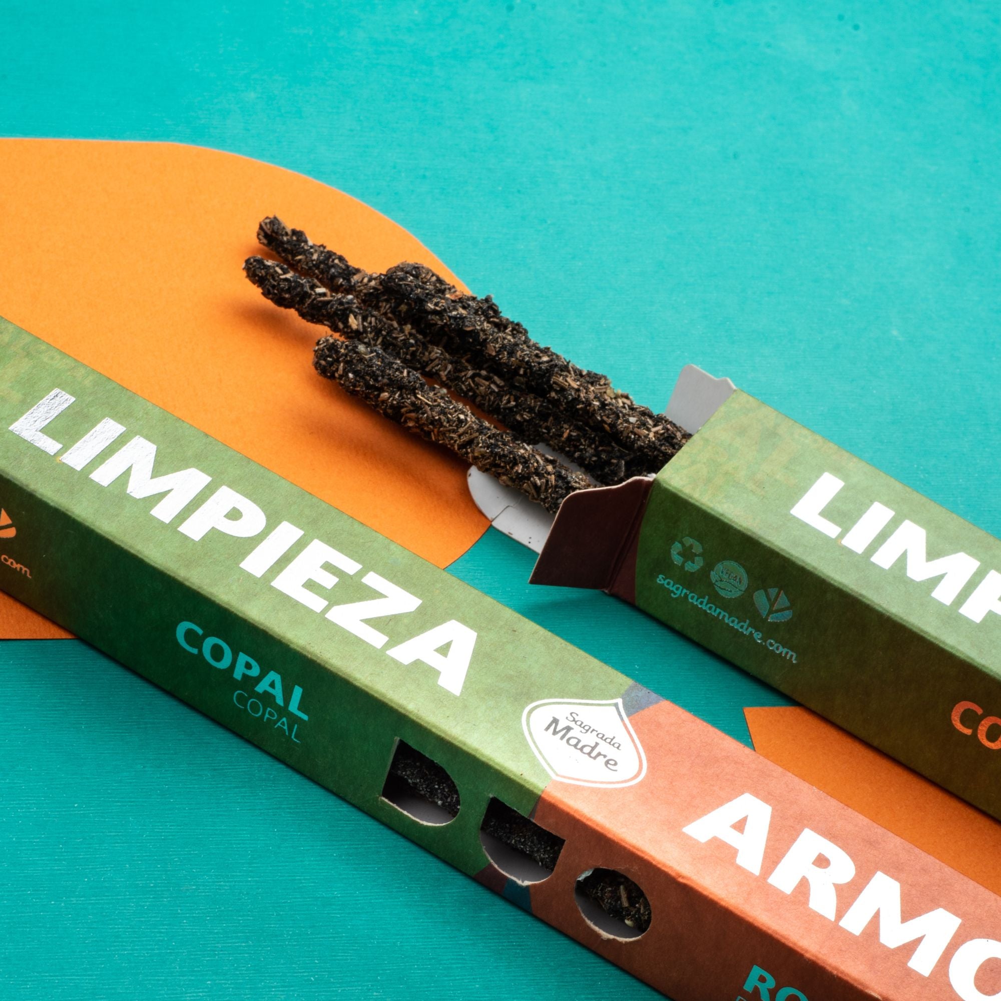 Incienso sahumerio dúo, copal y romero en stick grueso, purifica y armoniza tu espacio - purificación profunda y armonía