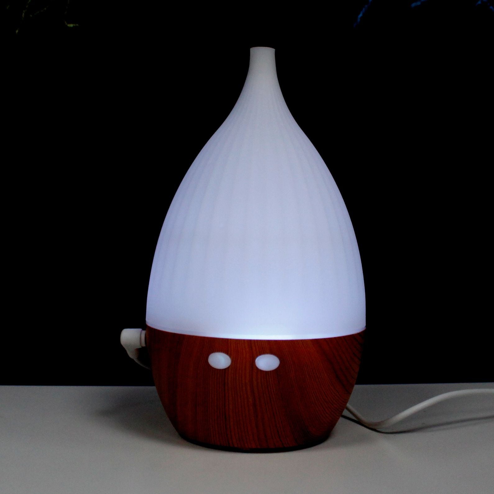 Atomizador USB, difusor de aroma de tamaño compacto y forma cilíndrica con cambio de color - para crear ambientes relajantes