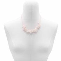 Collar de gemas Longstone con cuarzo rosa: colgante alargado de piedra rosada y cuentas - equilibrio emocional