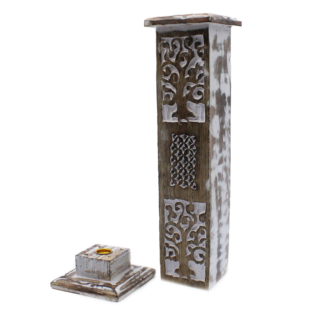 Porta incienso torre de humo en madera tallada con acabado blanco envejecido, recoge ceniza y difunde aroma - ambiente zen