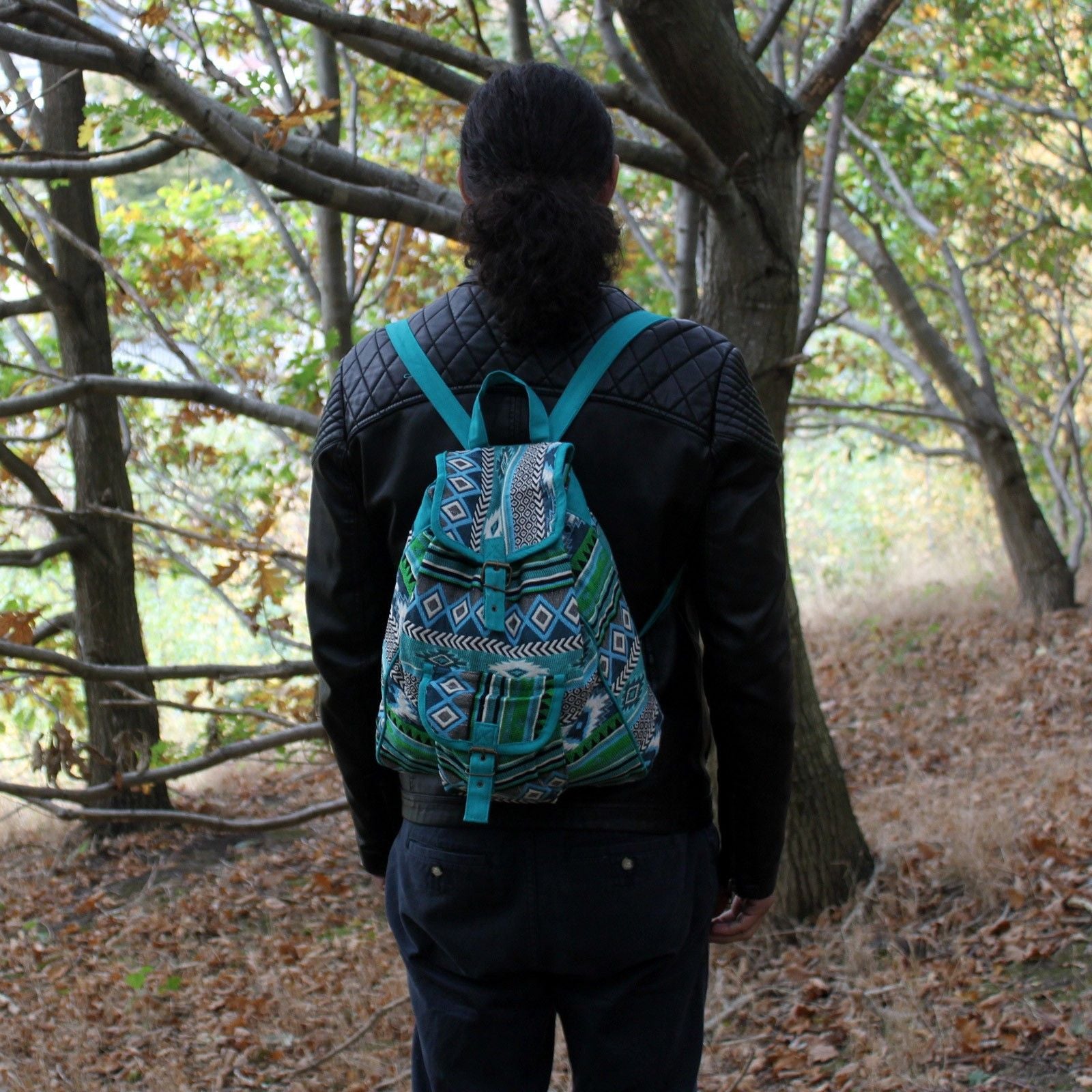 Mochila Teal de tejido Jacquard, bolso casual en color azul verdoso y textura entrelazada - armonía energética