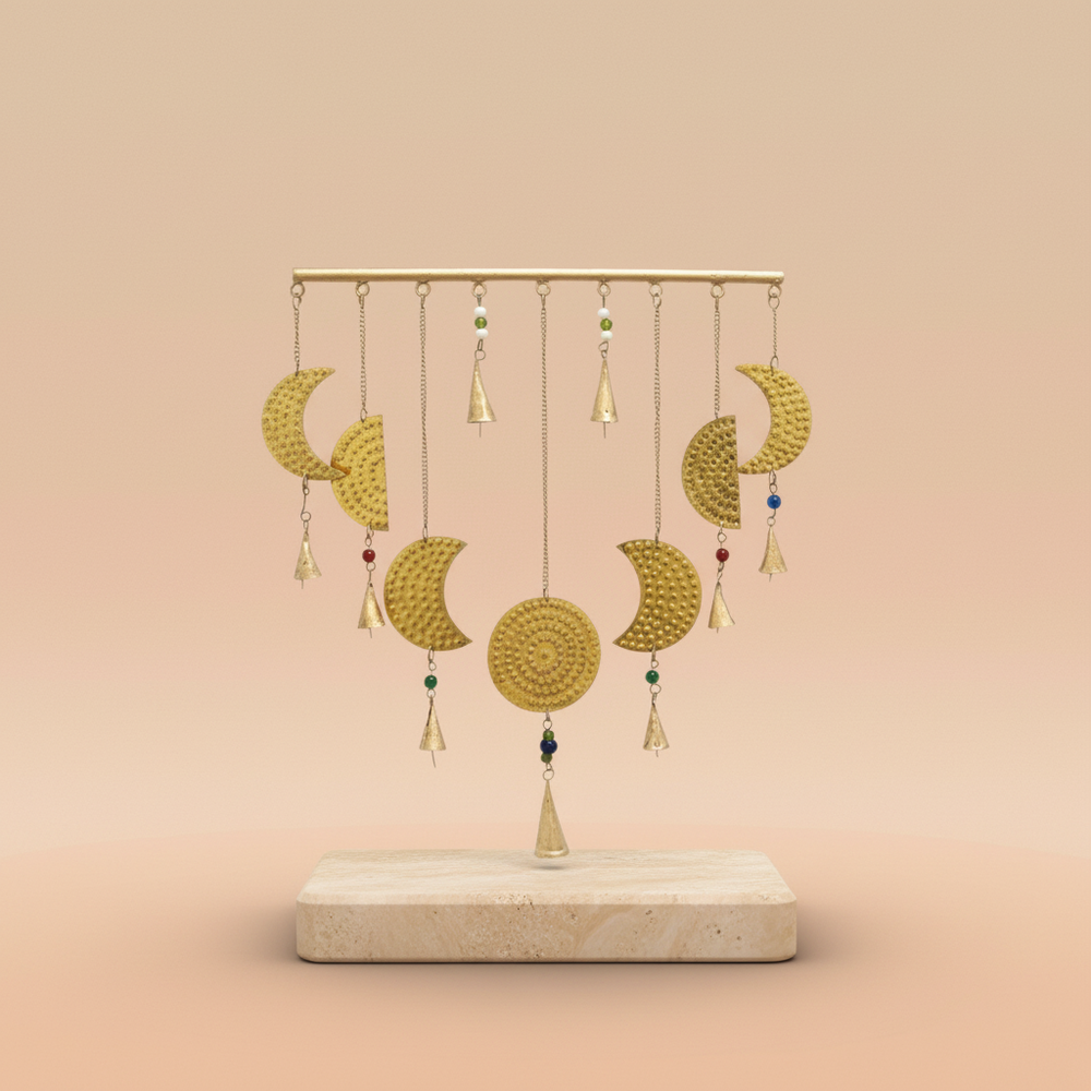 Campanas indias con Fases de la Luna, 43x40 cm, acabado metalizado, lunar visible - para armonizar espacios y meditar.