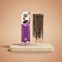 Incienso Botánico Lavanda y Rosas en sahumerio crema, aroma suave fusiona lavanda y rosas para serenidad - relaja