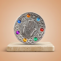 Porta-incienso Hamsa 11.5 cm, aluminio pulido, plateado, forma de mano con motivos Siete Chakras - promueve armonía
