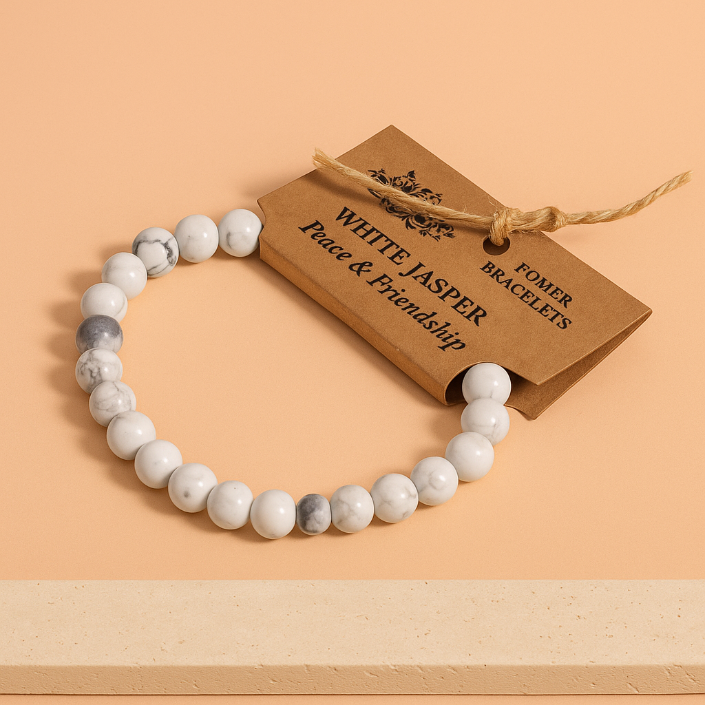 Pulsera de Jaspe Blanco, elástica con cuentas naturales blancas y vetas grises, diseño minimalista - calma y armonía.