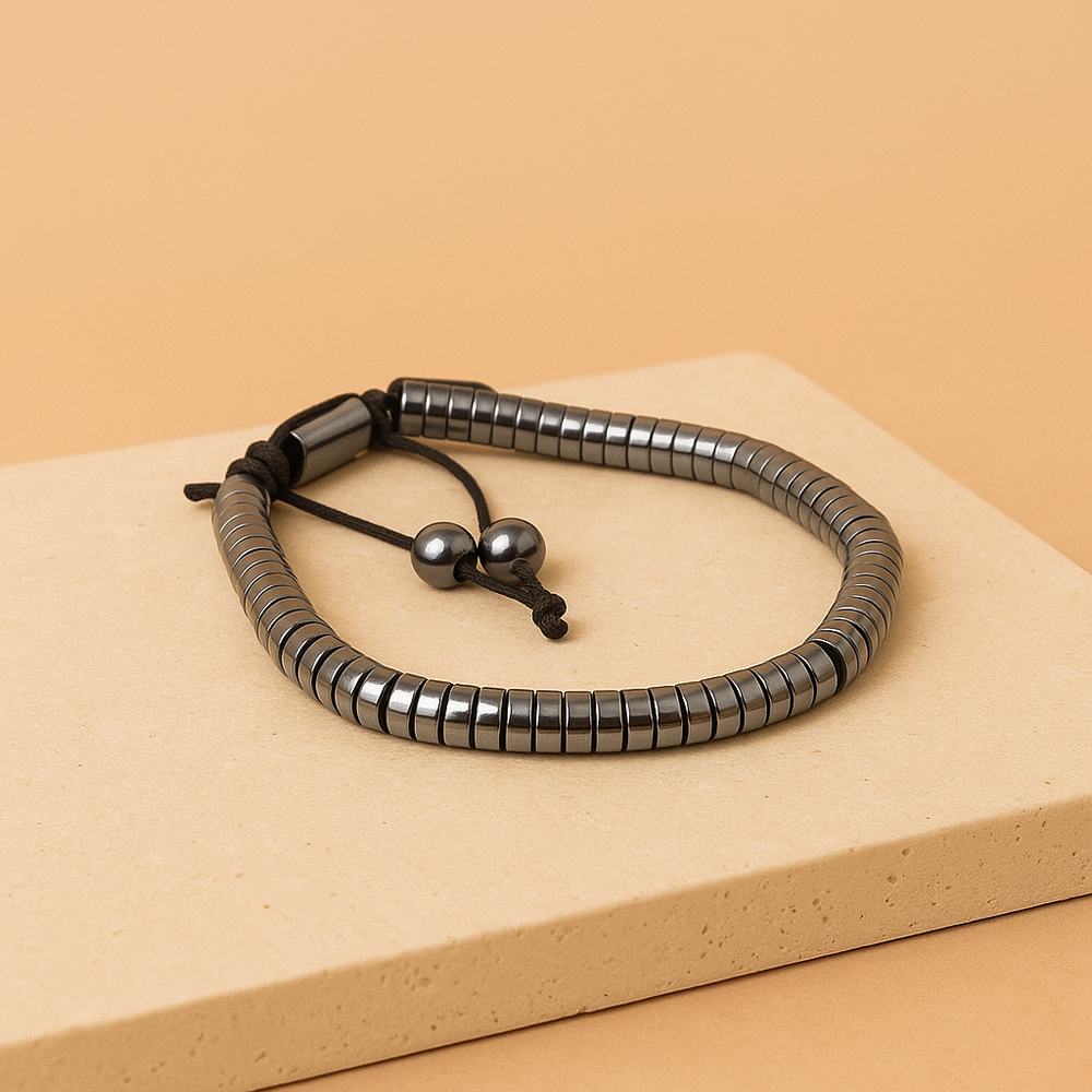 Pulsera Shamballa de Hematita Magnética con cuentas y diseño de círculos pulidos; cierre ajustable - equilibrio y protección.